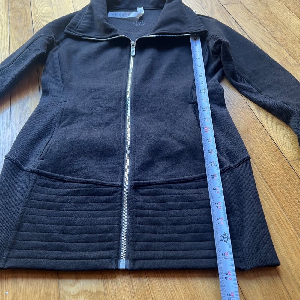 Lululemon size 4 Athleisure Sport Black Funnel Neck Full Zip Radiant Jacket II - Picture 9 of 16